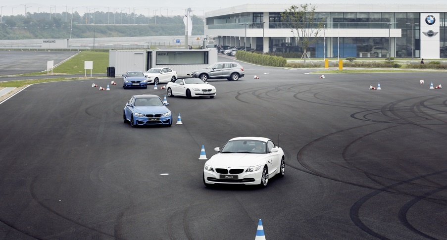 Cac tay lai me toc do hoi tu tai truong dua lon nhat chau A hinh anh