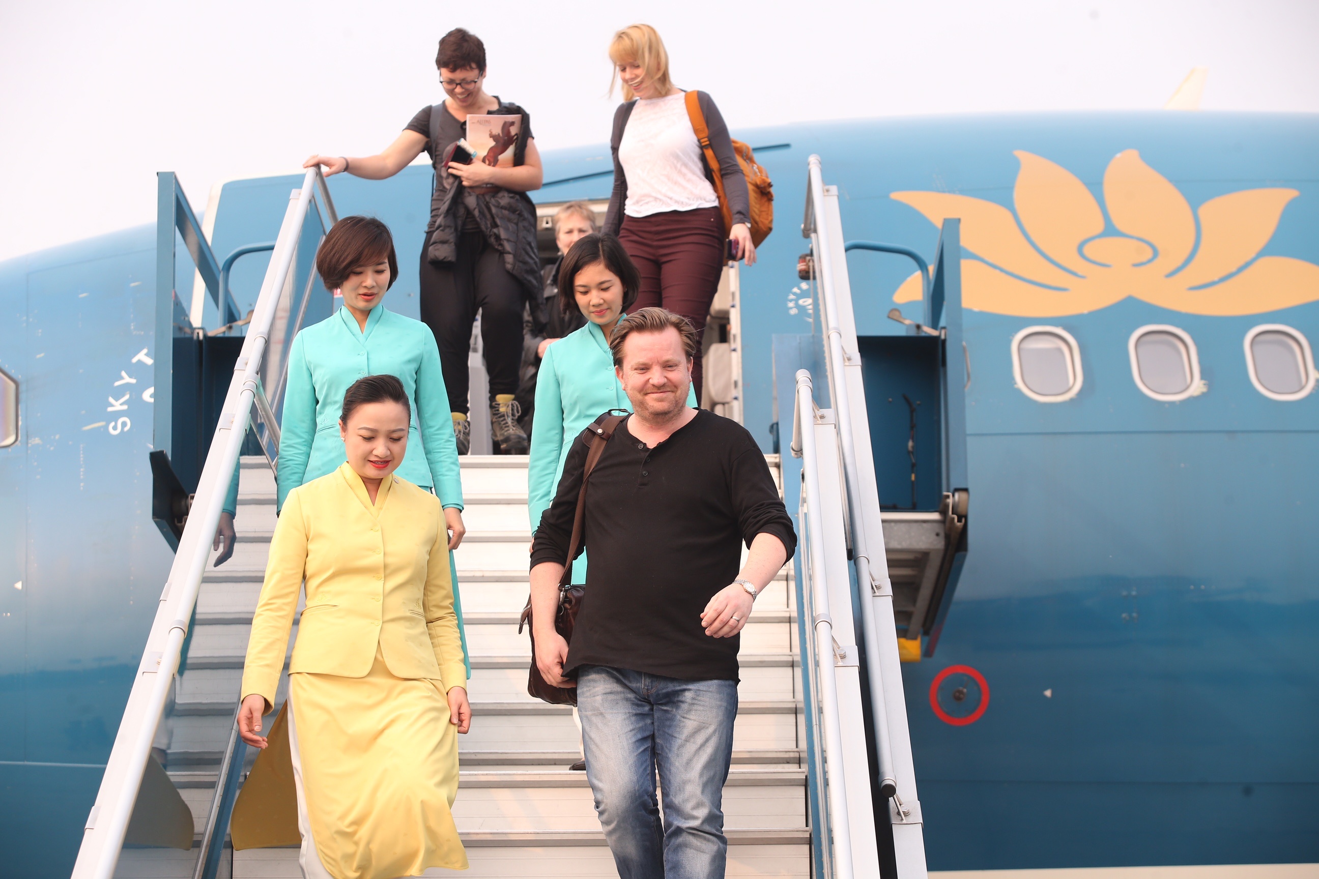 Vietnam Airlines anh 1