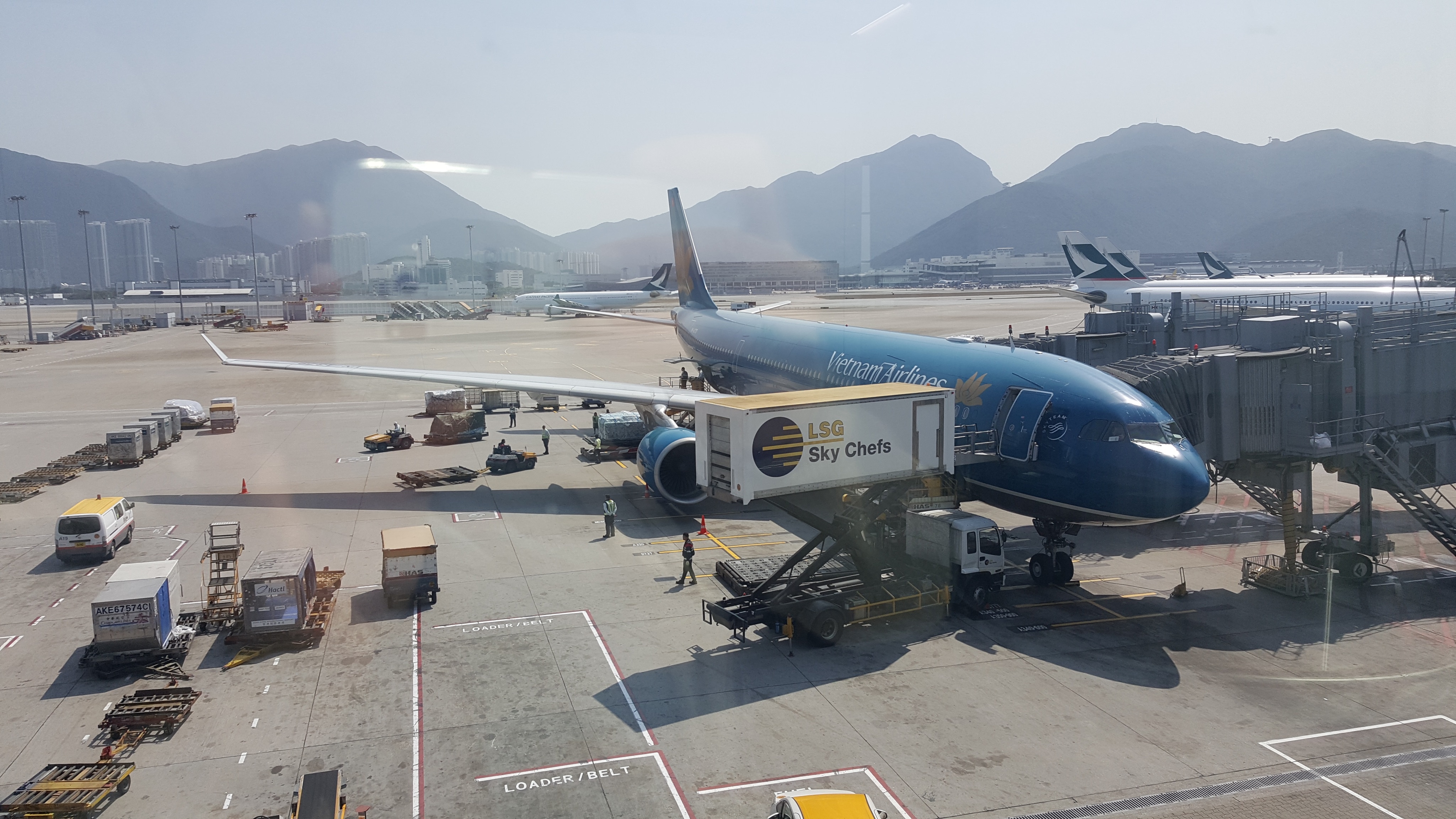Vietnam Airlines anh 4