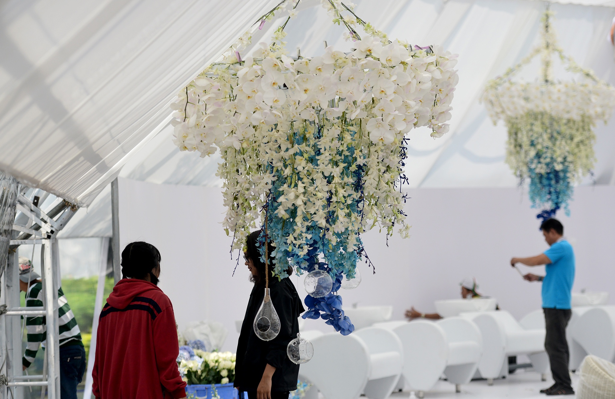 hinh anh dau tien ve Vuon ngan hoa ben ho anh 10