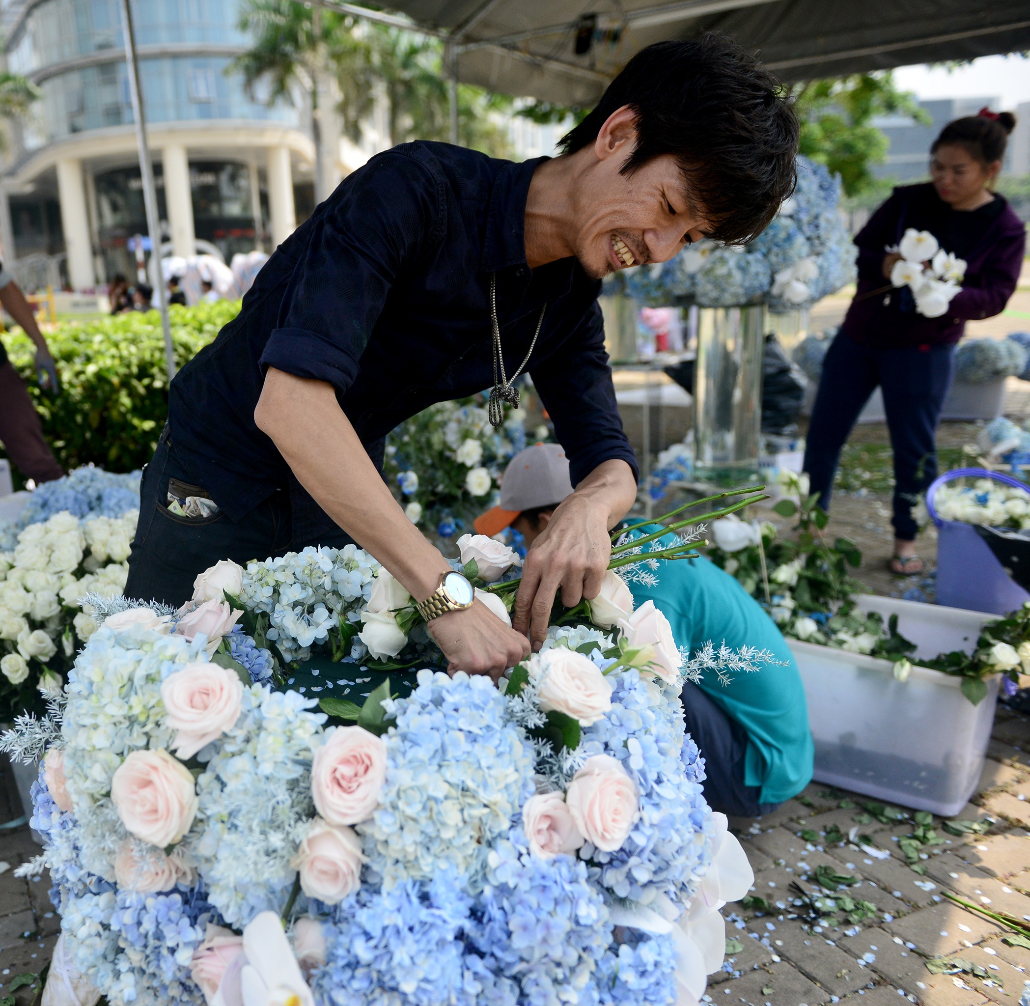 hinh anh dau tien ve Vuon ngan hoa ben ho anh 8