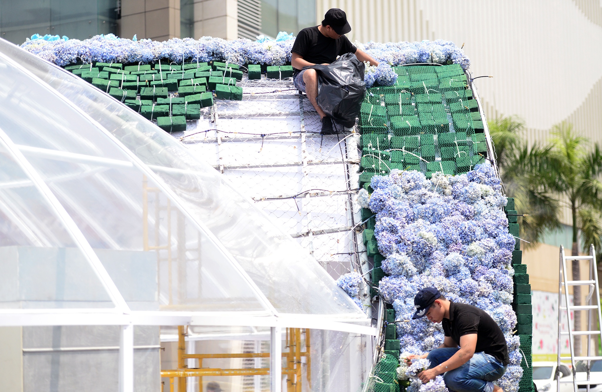 hinh anh dau tien ve Vuon ngan hoa ben ho anh 6