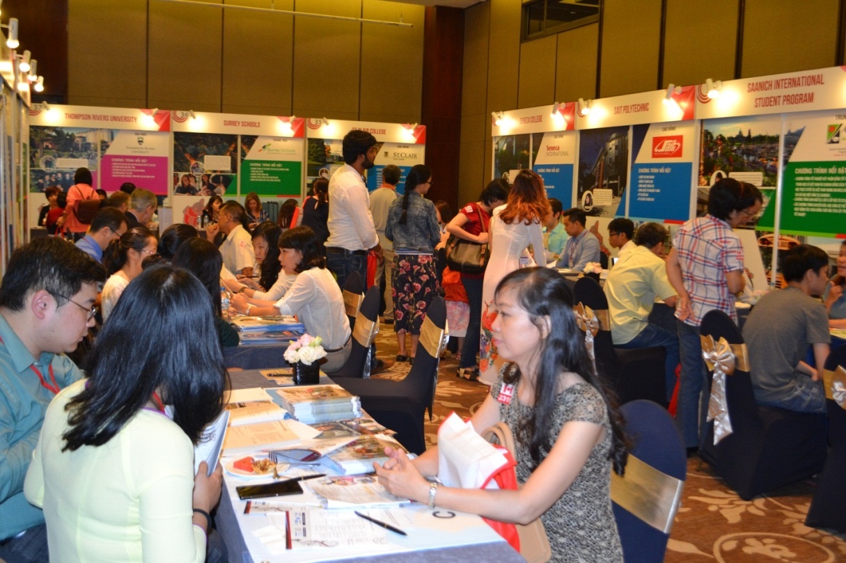 Triển lãm giáo dục Canada mùa xuân 2017 ảnh 3 Trien lam giao duc Canada mua xuan 2017 anh 3