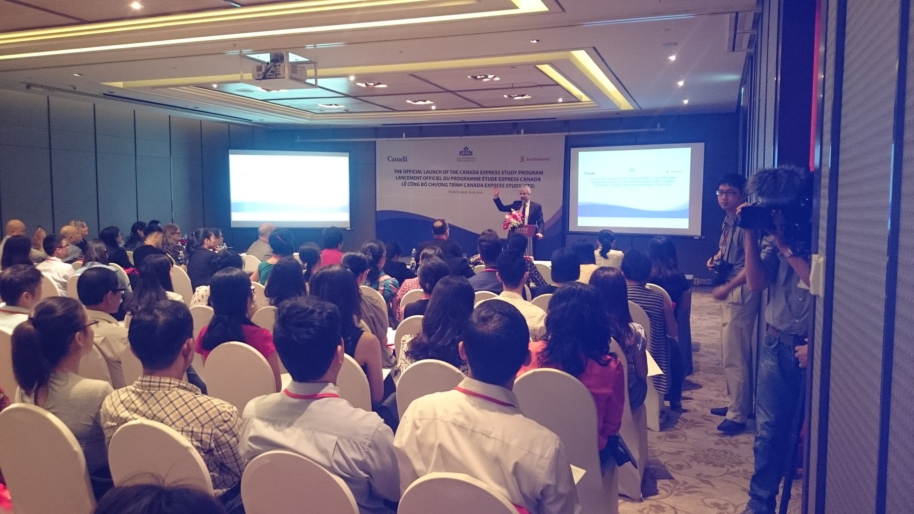 Triển lãm giáo dục Canada mùa xuân 2017 ảnh 4 Trien lam giao duc Canada mua xuan 2017 anh 4
