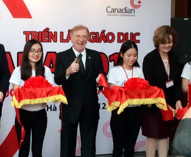 Trien lam giao duc Canada mua xuan 2017 hinh anh