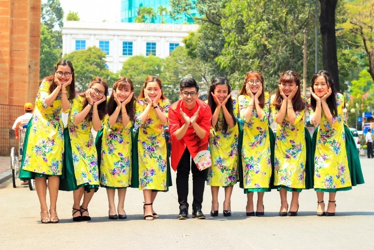 ao dai len ngoi noi cong so dip 8/3 anh 10