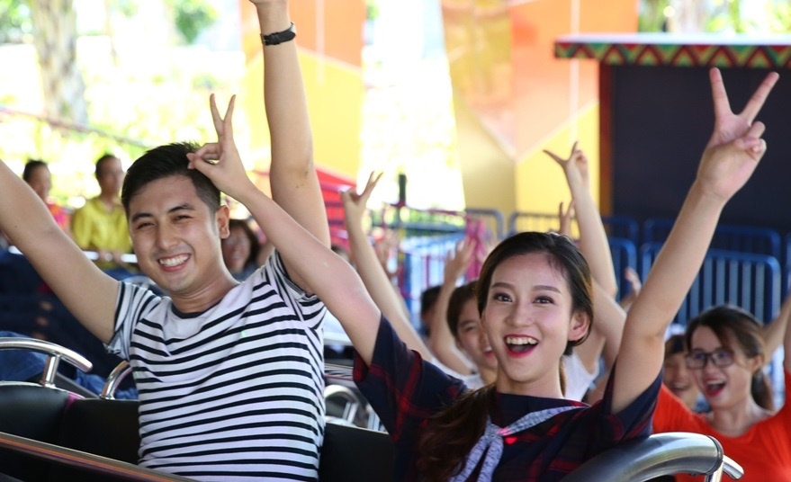 Asia Park giam 50% gia ve cho nguoi dan Da Nang hinh anh