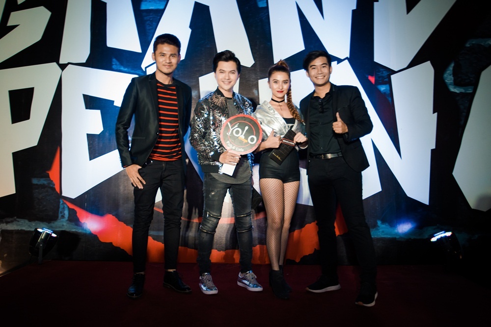 YOLO Pub & Cafe anh 7