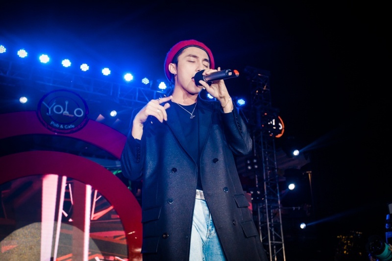 YOLO Pub & Cafe anh 8