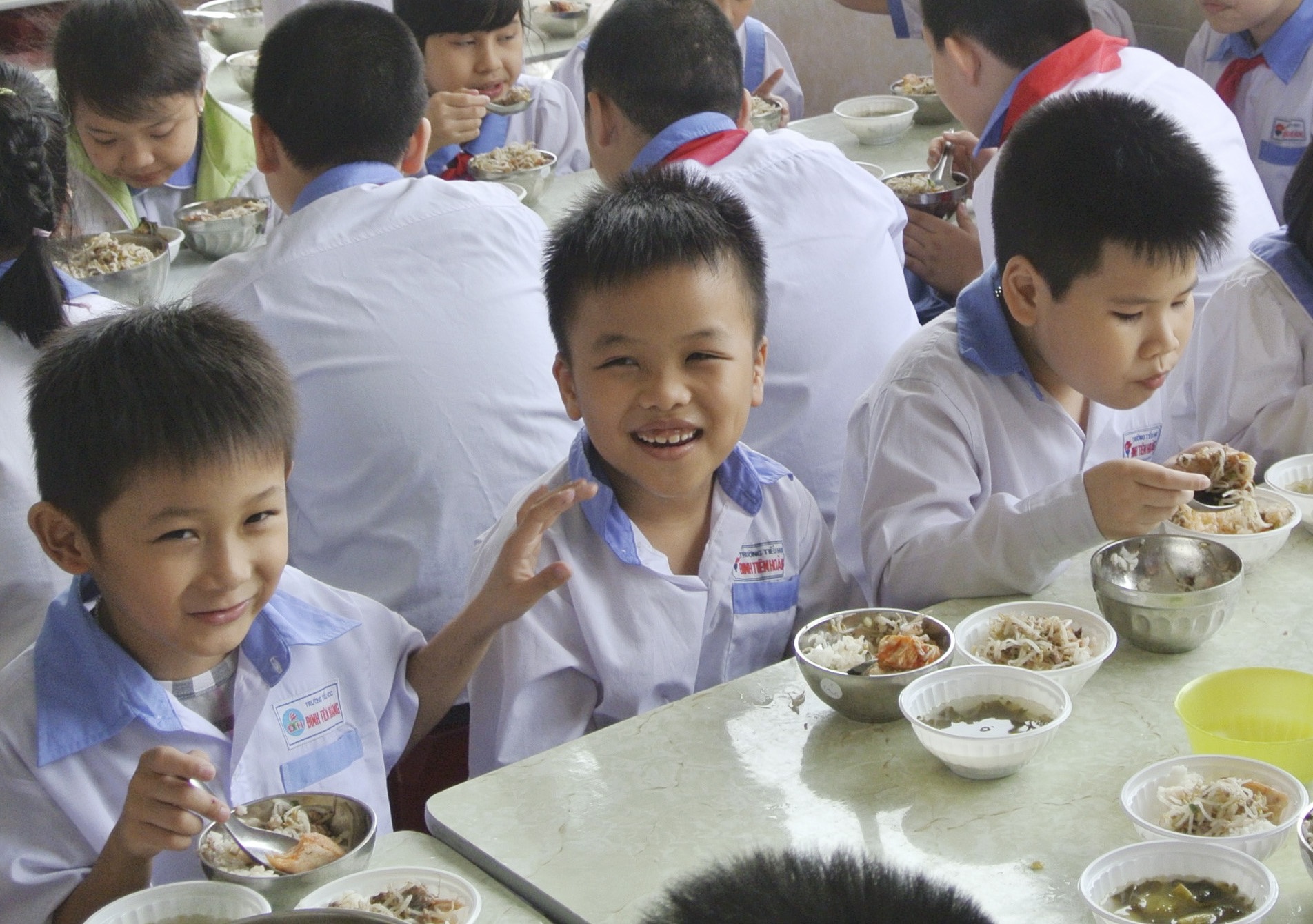 Phan mem thuc don cho hoc sinh tieu hoc duoc ap dung tren toan quoc hinh anh