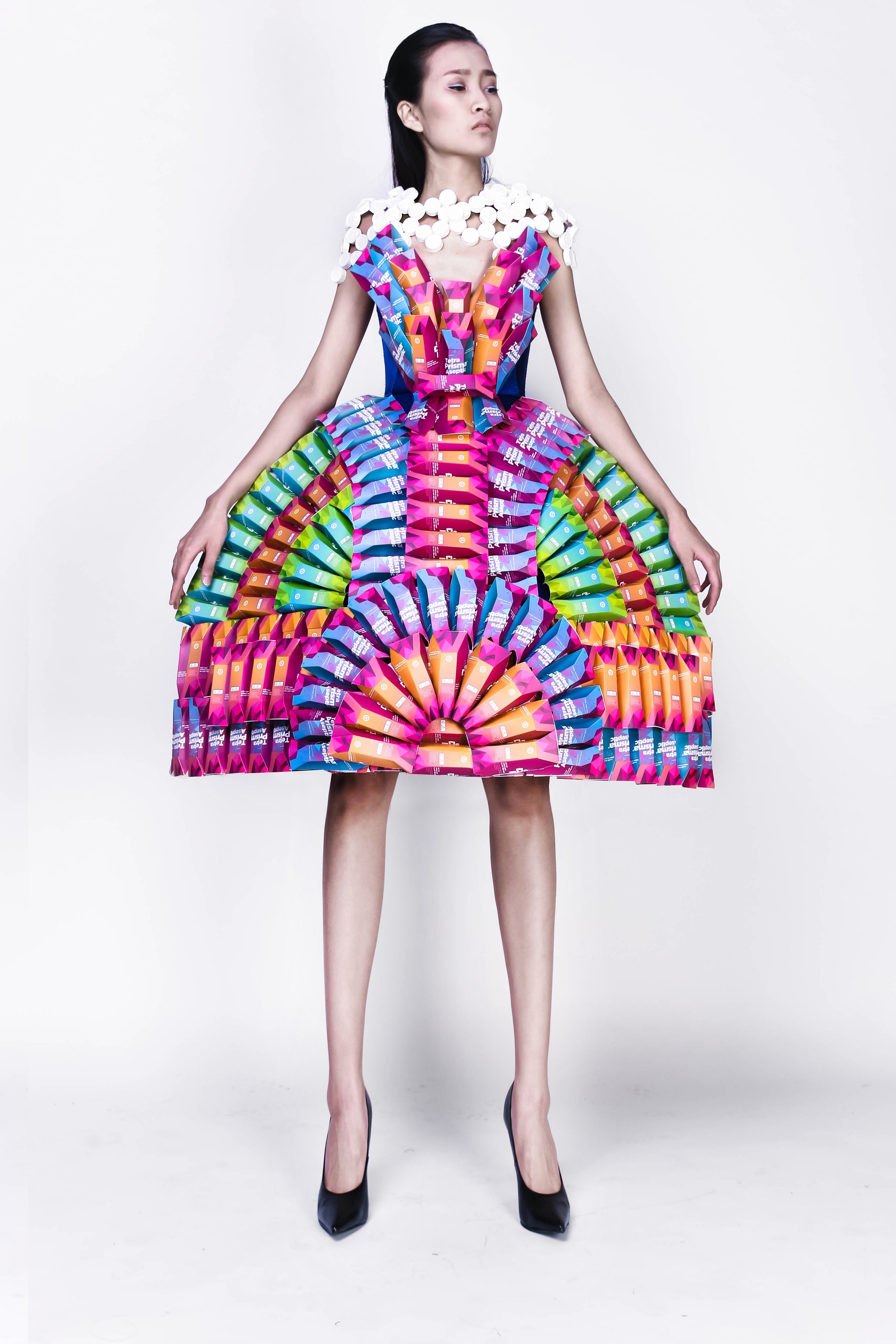 Hop giay da dien anh 4