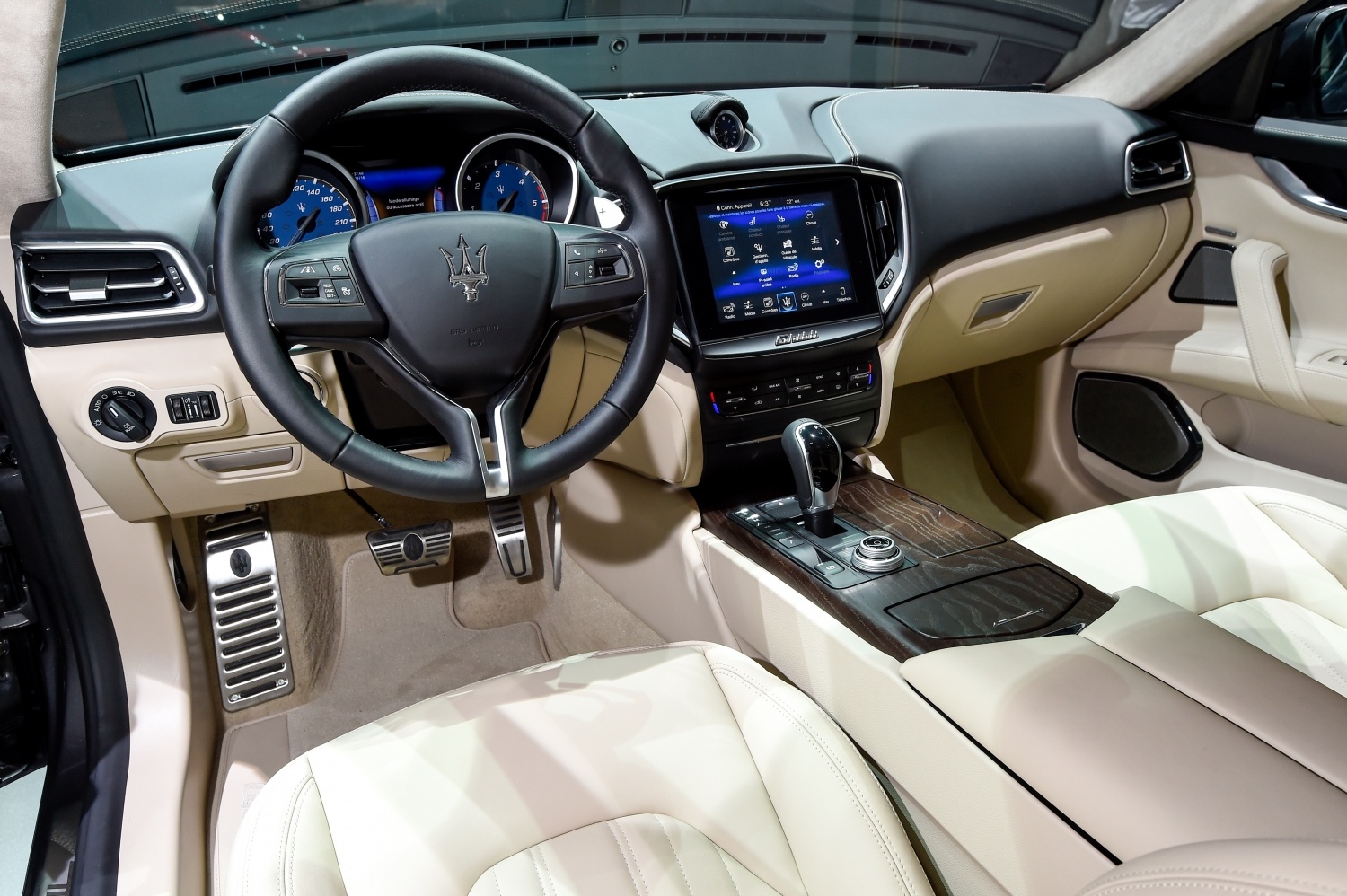 Maserati  ảnh 2 Maserati anh 2