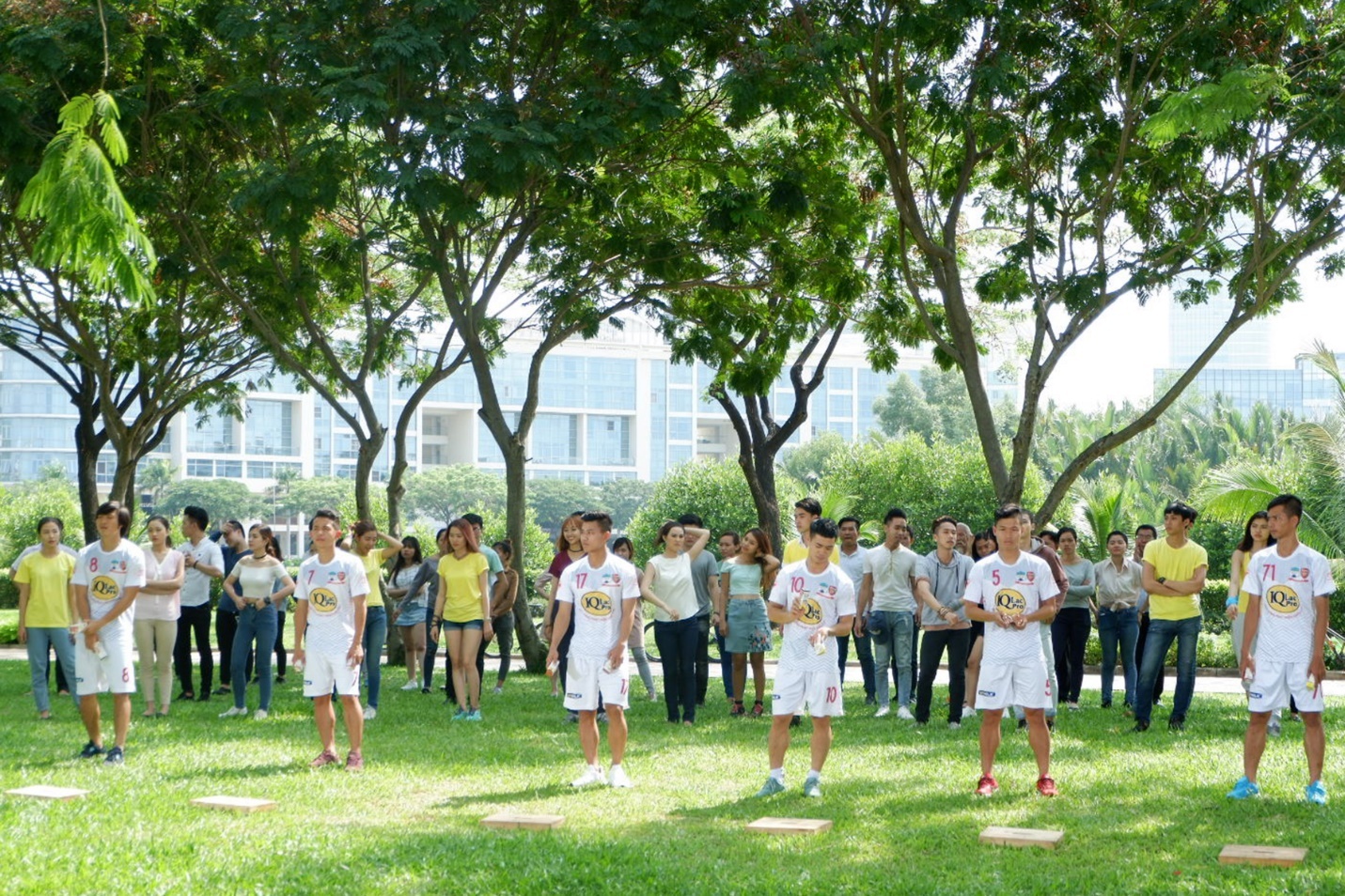 Cong Phuong hoa dancer trong MV moi anh 1