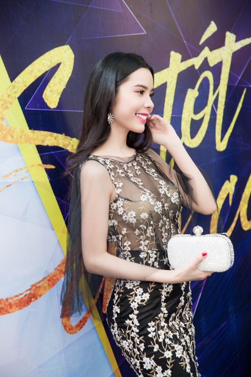 A khoi Nguoi dep tai nang Huynh Vy anh 4