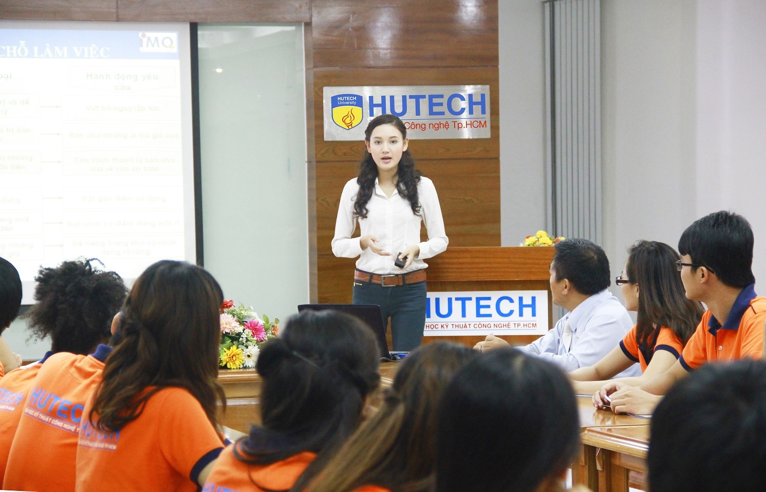 HUTECH anh 3