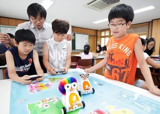 Thi truong cong nghe giao duc Viet thu hut nha dau tu quoc te hinh anh