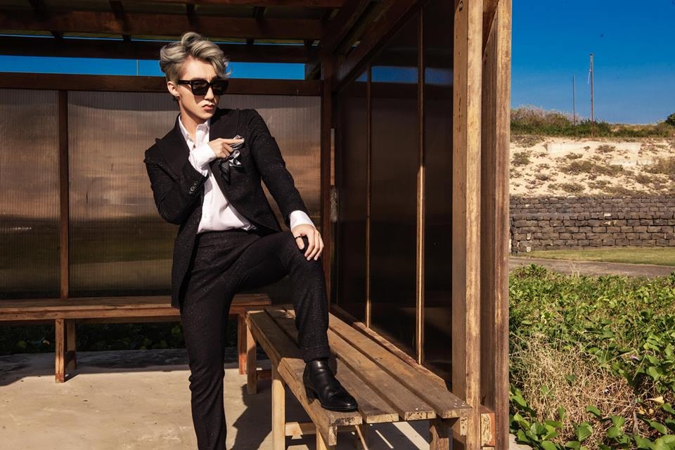 Son Tung M-TP lam guong mat dai dien cho hang xe dien Viet hinh anh