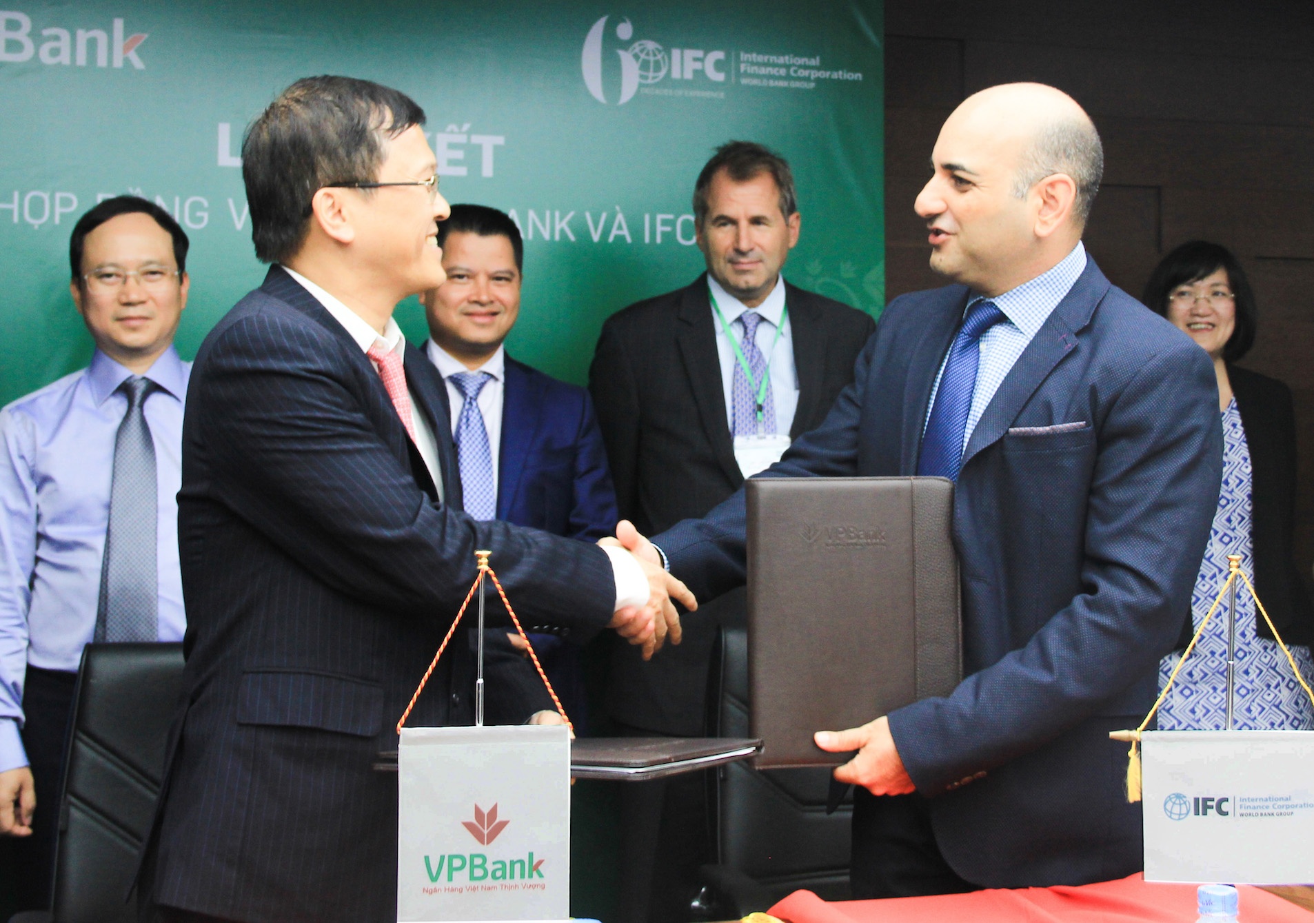 IFC nang muc tai tro len hon 200 trieu USD cho VPBank hinh anh