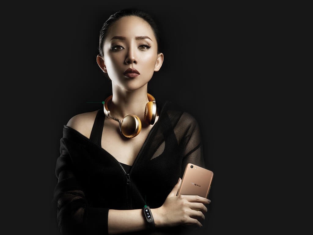 Chan dung Oppo F3 Plus qua tin don: 2 may anh Selfie, RAM 4 GB hinh anh