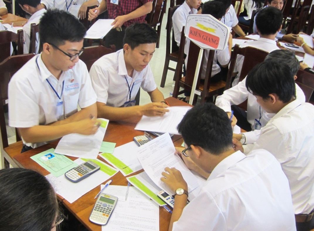 Doanh nghiep gan kinh doanh voi dau tu giao duc hinh anh