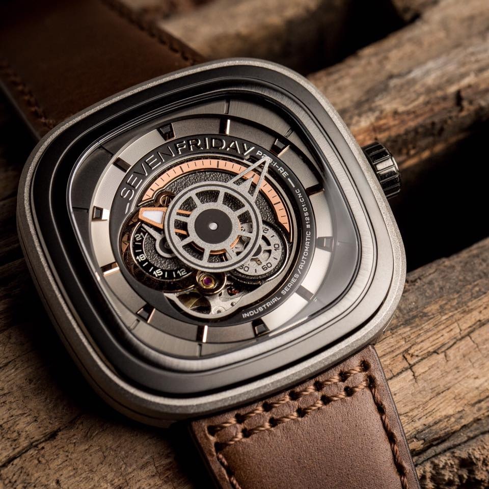 SevenFriday anh 2
