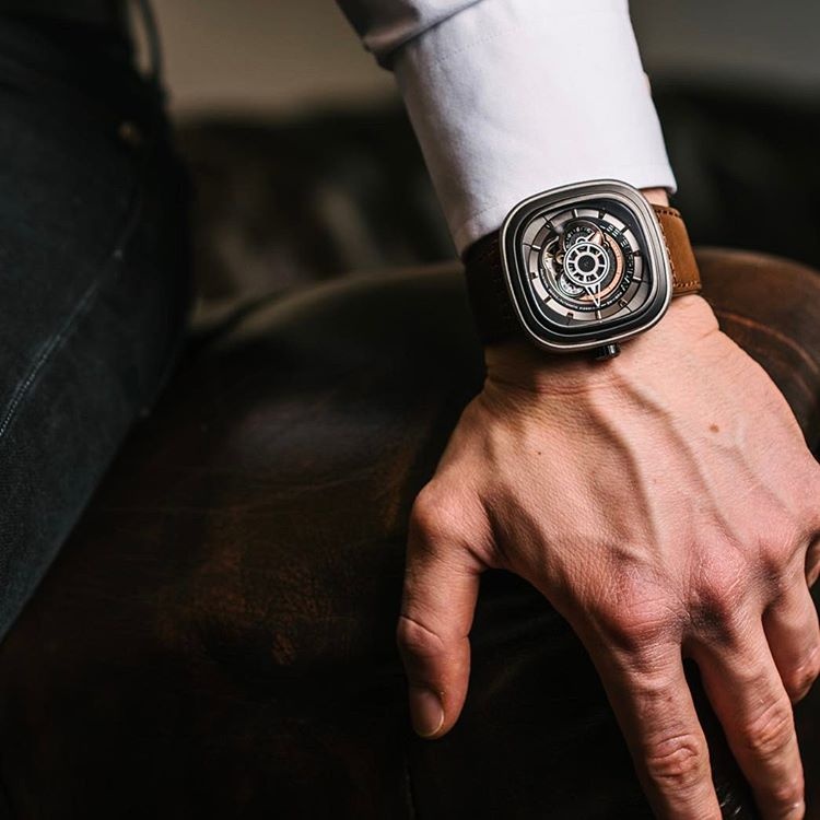SevenFriday anh 4