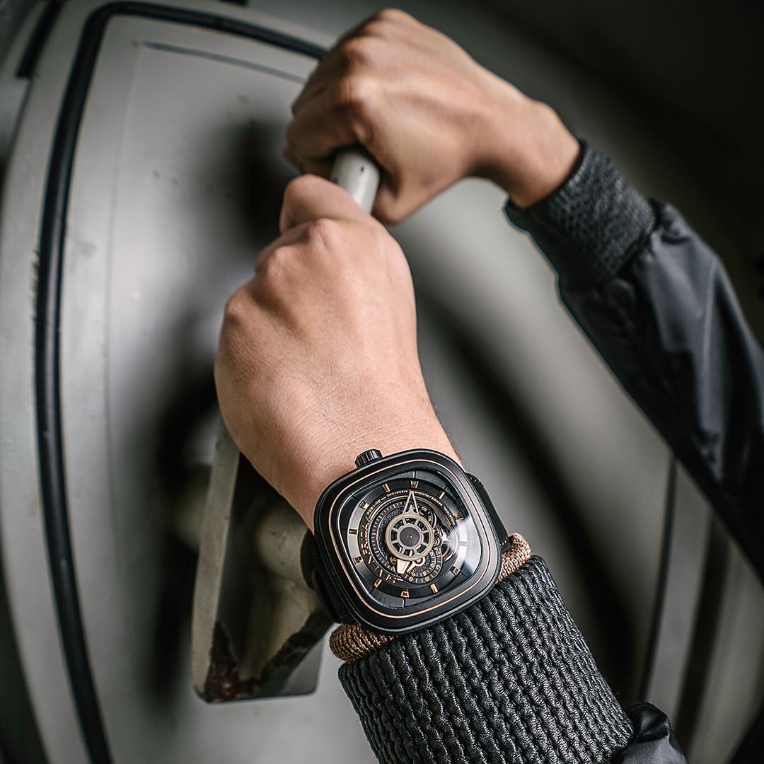 SevenFriday anh 5