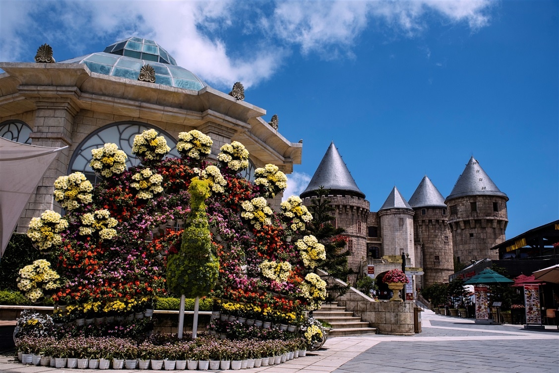 Sac hoa ruc ro tai Ba Na Hills hinh anh