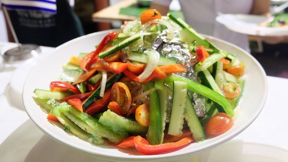 vong quanh am thuc the gioi ngay tai Hoi An anh 3