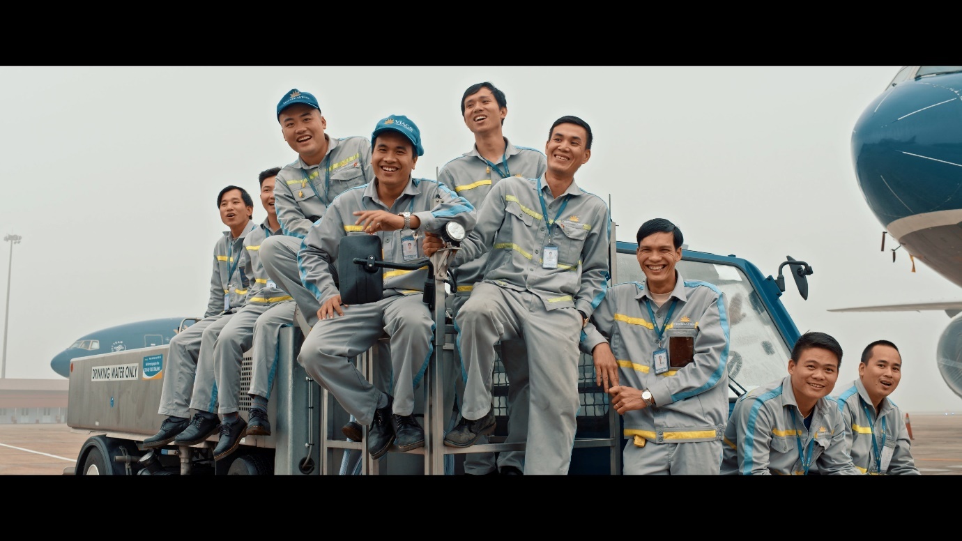 hau truong MV Bay len Viet Nam anh 8