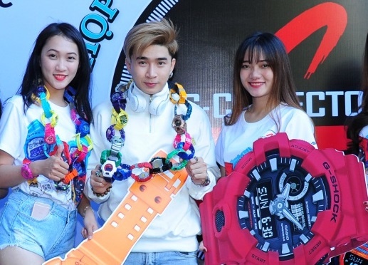 Chi Dan hoi ngo fan tai buoi hop mat G-Collector lan 2 hinh anh