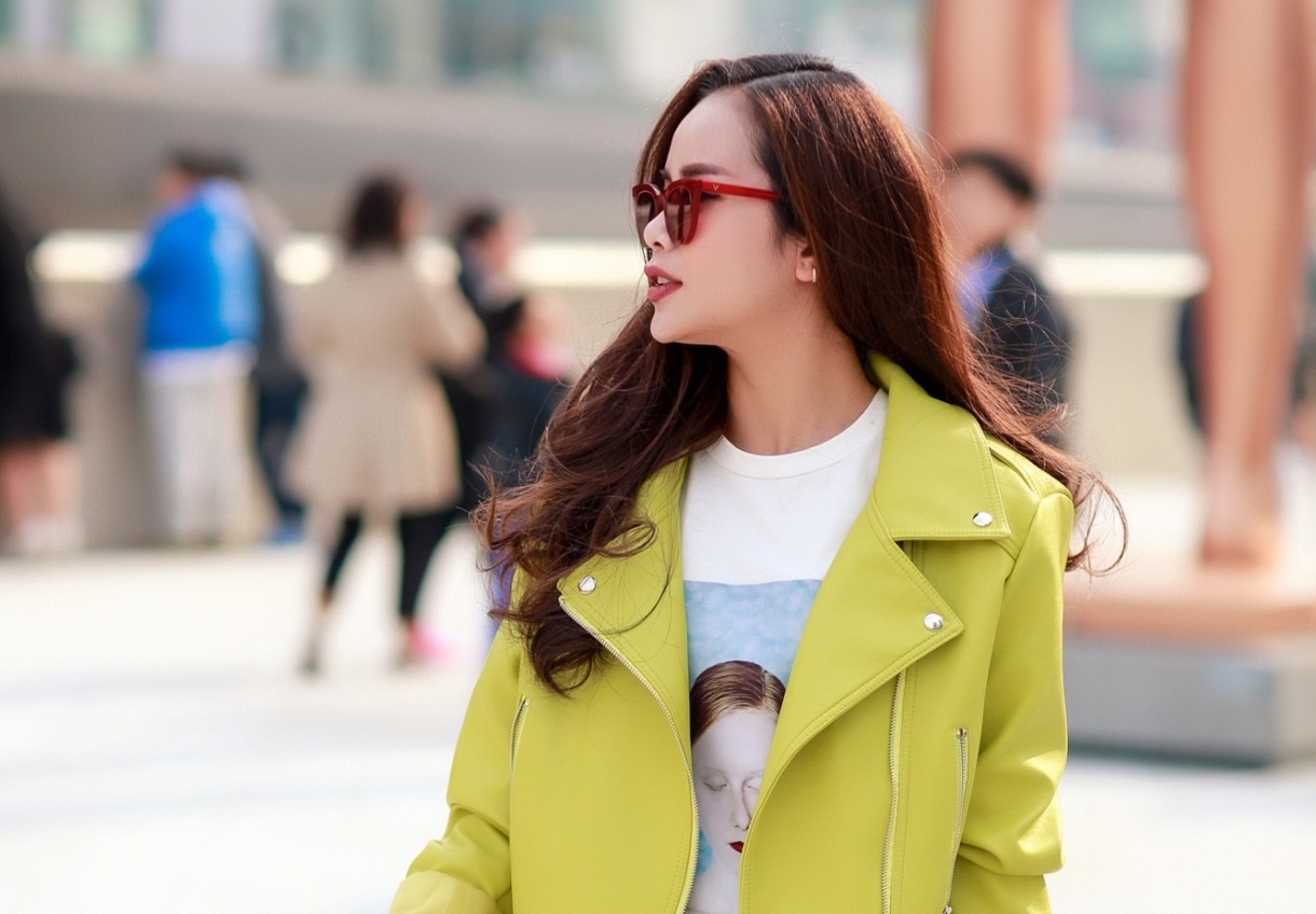 Sella Truong phoi do mau sac, noi bat tai Seoul Fashion Week hinh anh