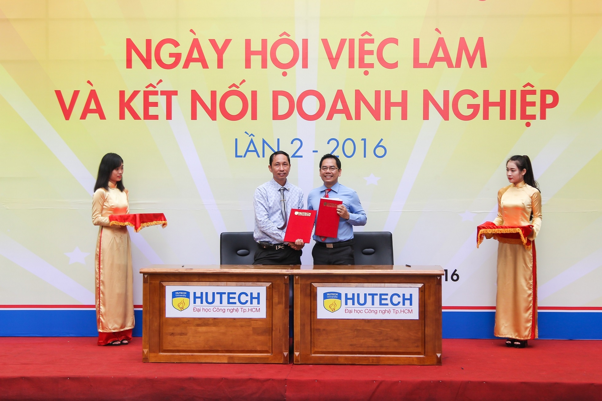Đại học HUTECH ảnh 4 Dai hoc HUTECH anh 4