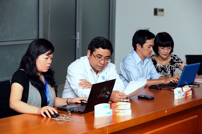 Cac chuyen gia tu van kien thuc ve suc khoe xuong khop hinh anh