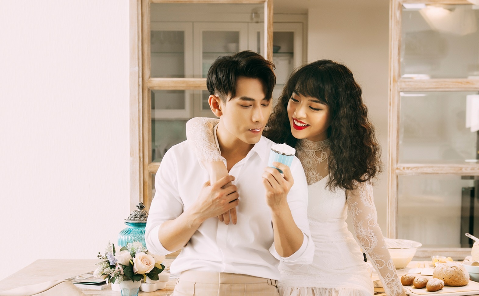 Isaac tinh tu cung ‘phien ban Ha Tang’ trong MV moi hinh anh