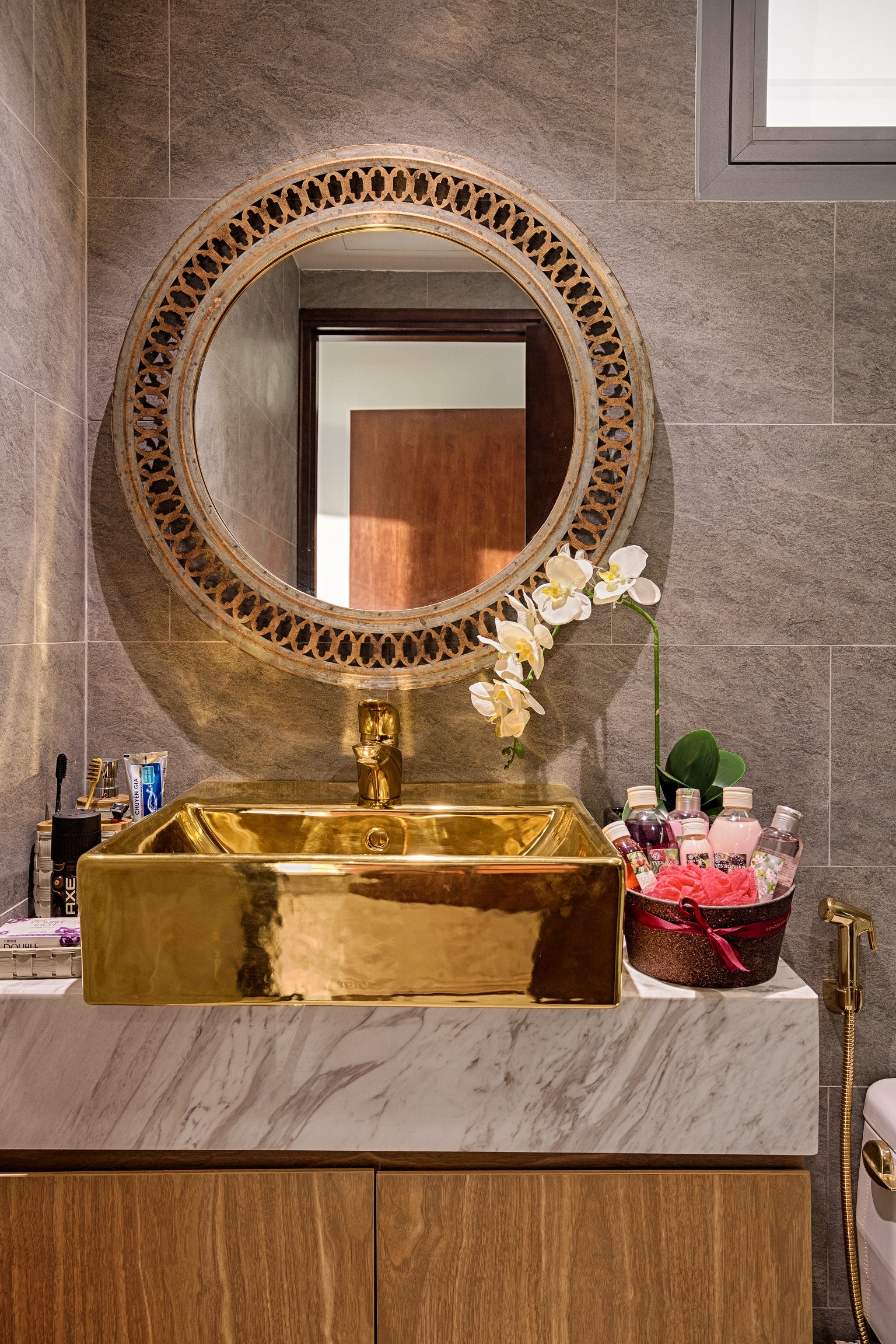 Cong ty TNHH Hoa Binh anh 2