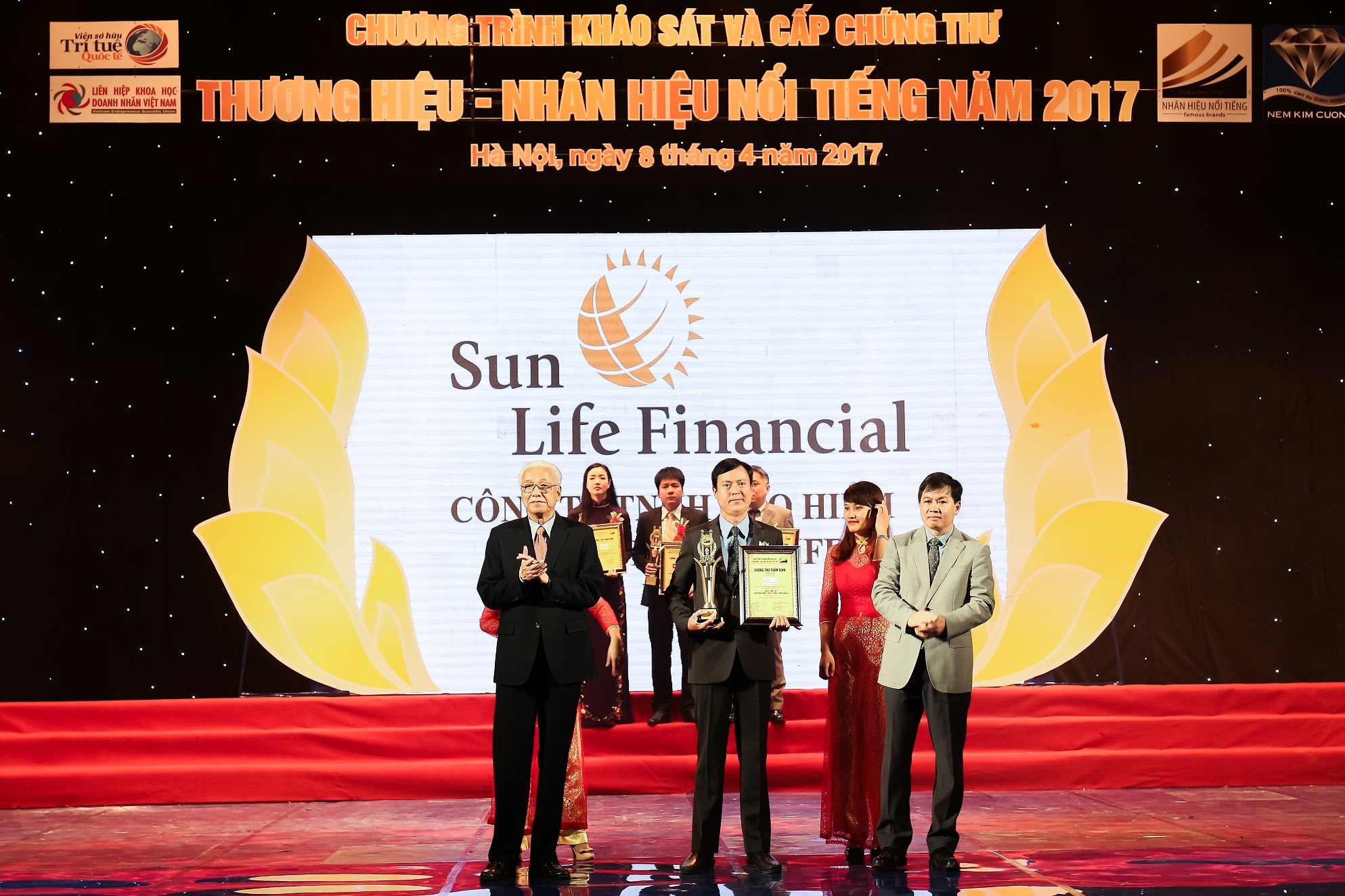 Sun Life Viet Nam anh 1