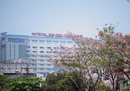 Cac truong dai hoc dang duoc thi sinh dang ky xet tuyen nhieu nhat hinh anh