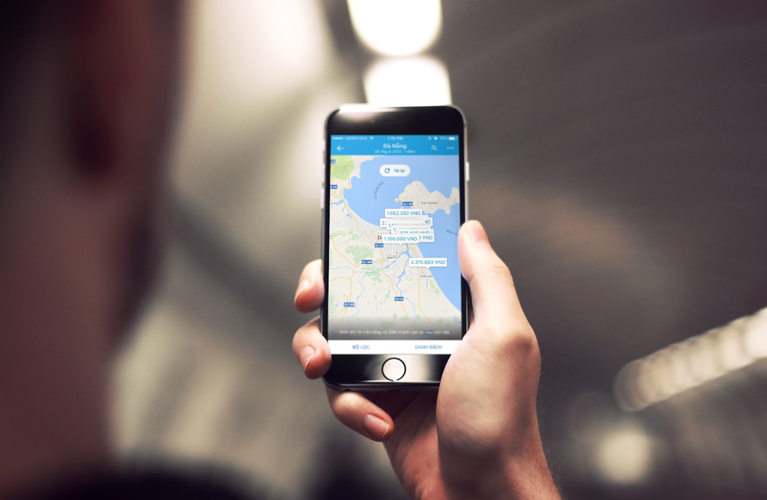 Ung dung dat may bay, khach san nhom voi hon 100.000 lua chon hinh anh