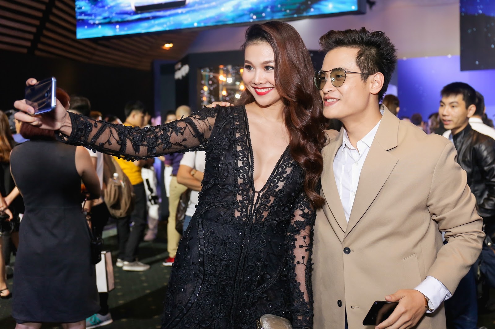 Dan sao Viet chia se nhung an tuong dau tien ve Samsung Galaxy S8 hinh anh