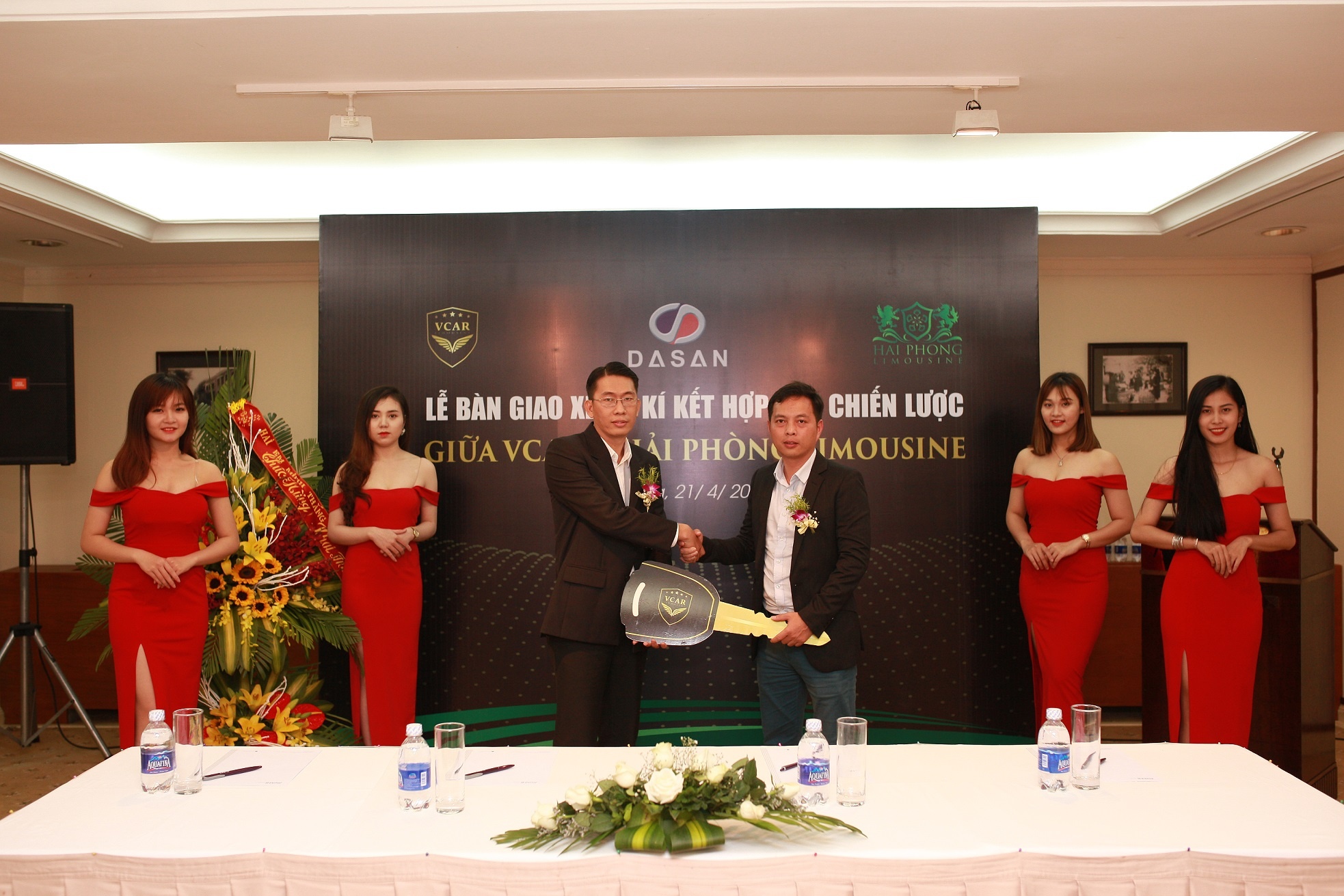 Hai Phong Limousine anh 10