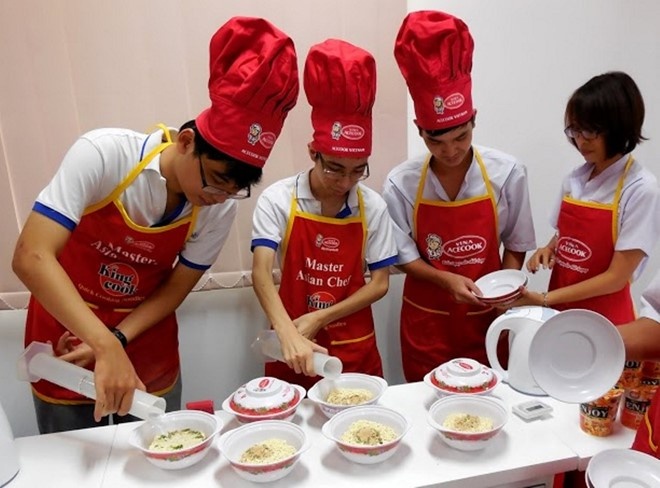 Trung tam dao tao quoc te (ITEC anh 7