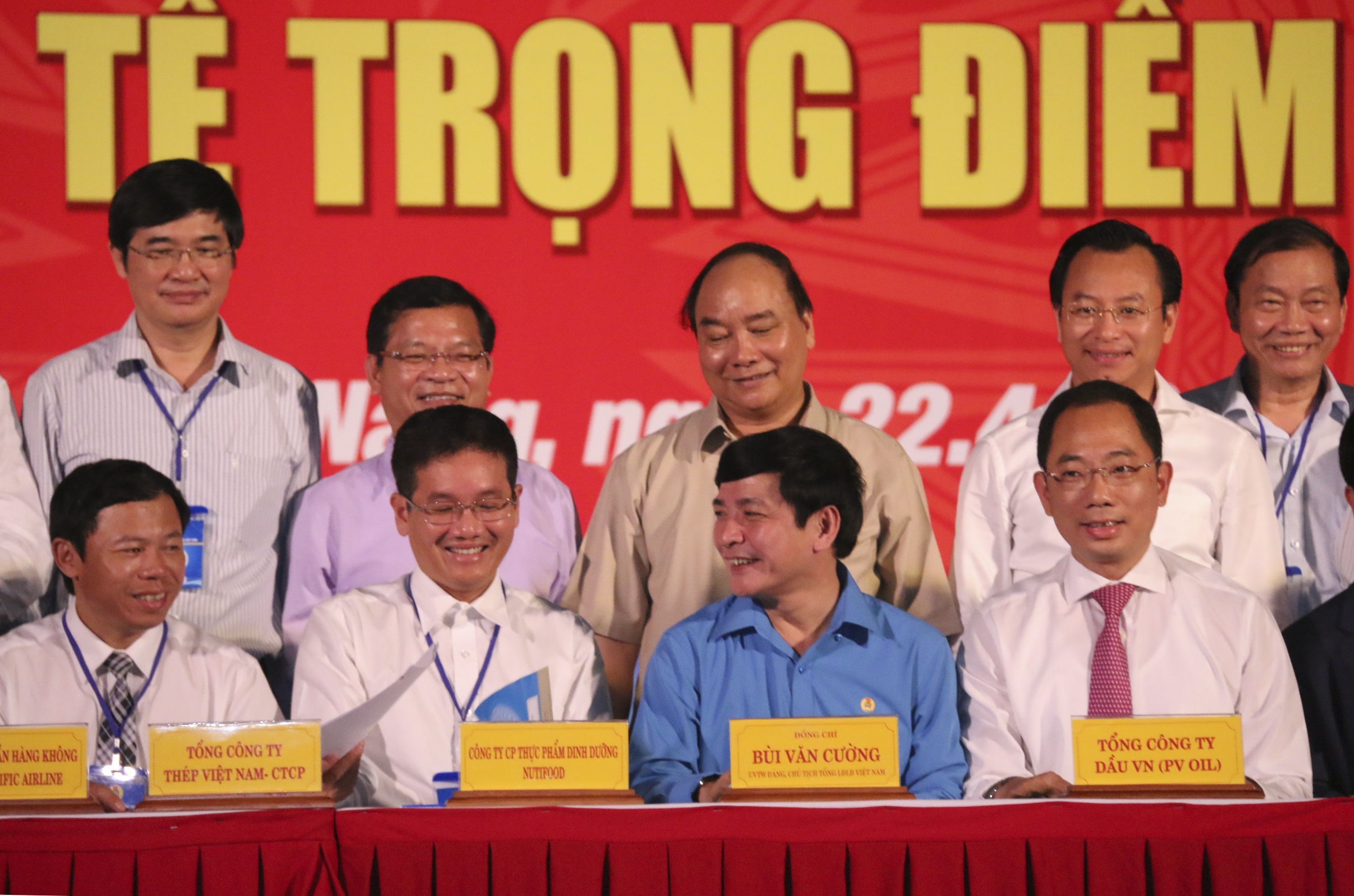 NutiFood ky ket voi Tong lien doan Lao dong Viet Nam ho tro cong nhan hinh anh