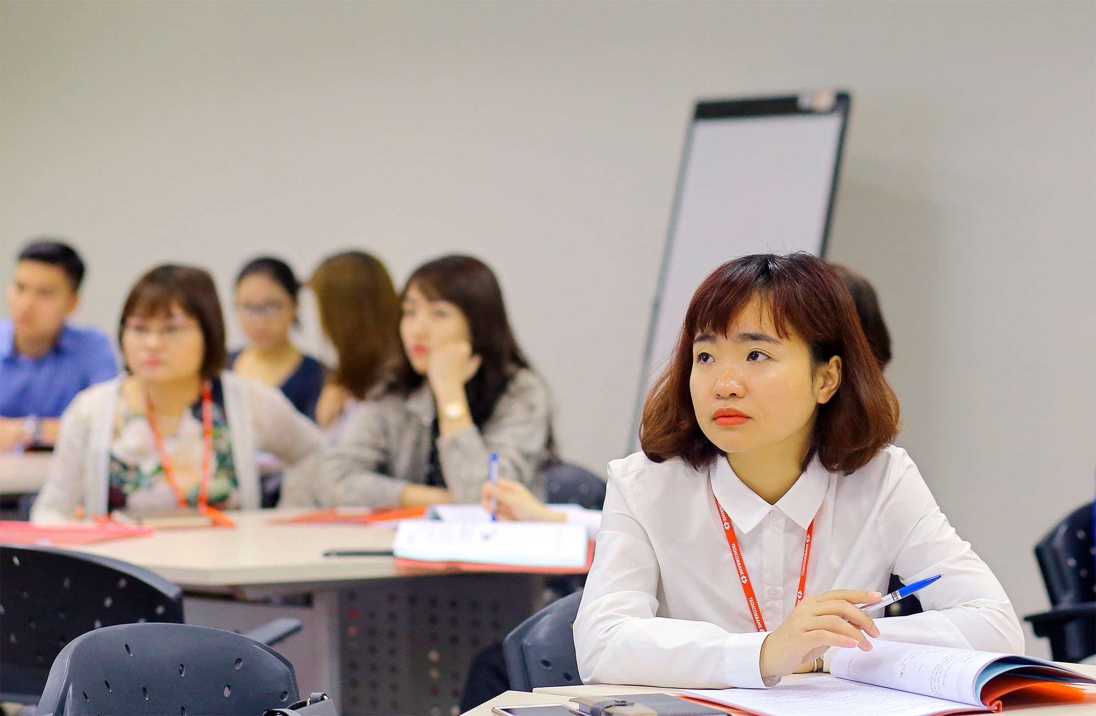 Thu hut nhan luc tre bang co hoi hoc tap hinh anh