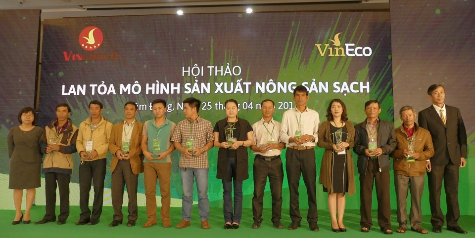 Vingroup hỗ trợ nông dân làm nông sản sạch ảnh 4 Vingroup ho tro nong dan lam nong san sach anh 4