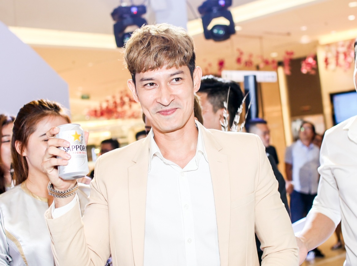 Huy Khanh: ‘Dan ong nen co thoi khoa bieu cho viec uong bia’ hinh anh