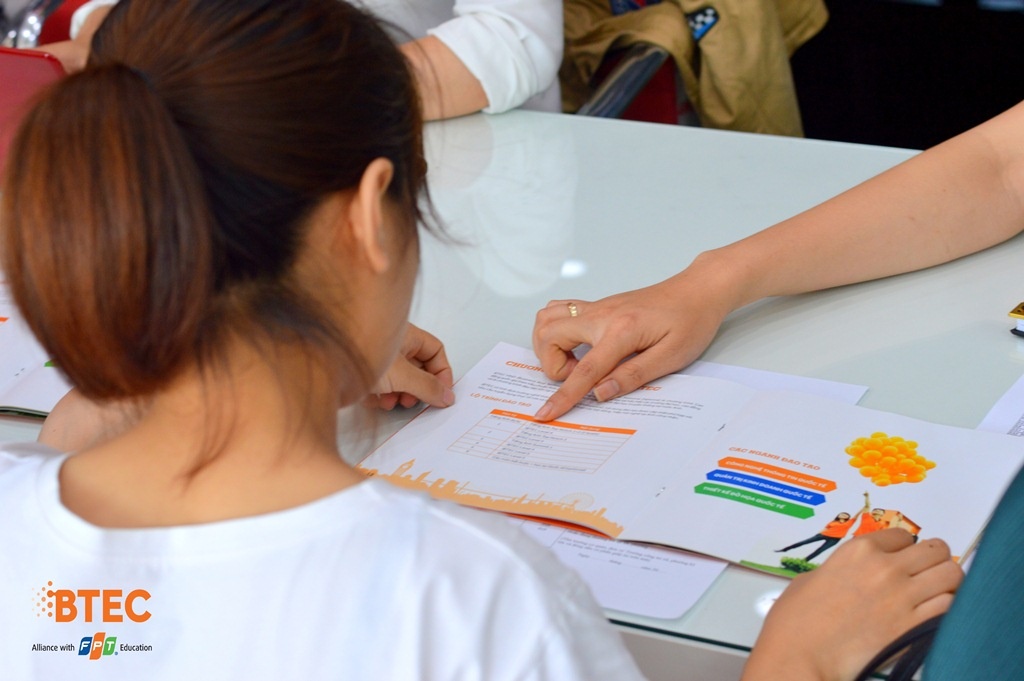 BTEC ảnh 3 BTEC anh 3