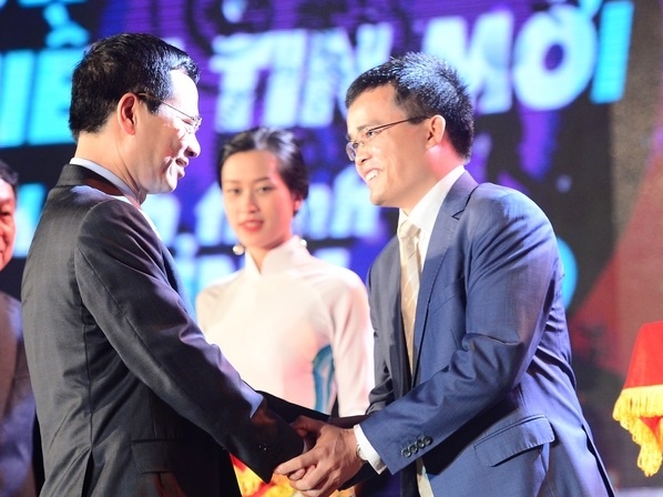 Viettel ton vinh nguoi tu nhan viec kho, vuot len chinh minh hinh anh