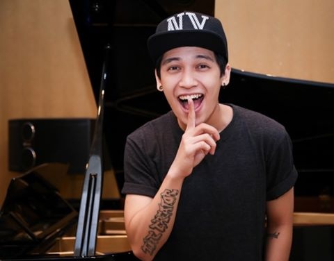 Tronie Ngo che loi bai hat 'Bong bong bang bang' hinh anh