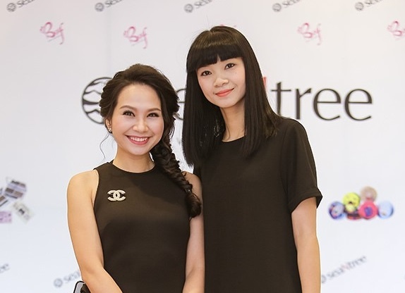 Ha Vy, Khanh Linh hoi ngo dan chuyen gia make up Ha Noi hinh anh